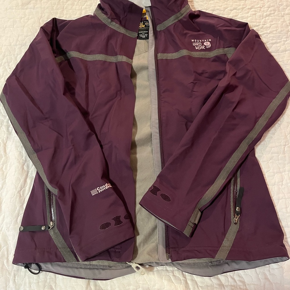 Women’s small light waterproof ski jacket
